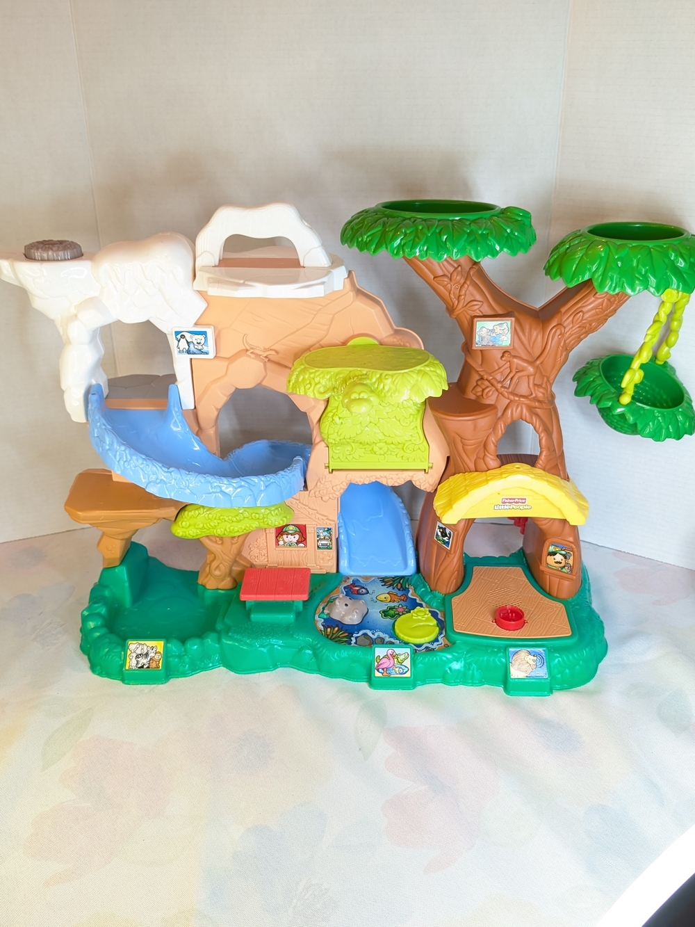 FRENCH Speaking Fisher Price Little People Zoo Talker Set